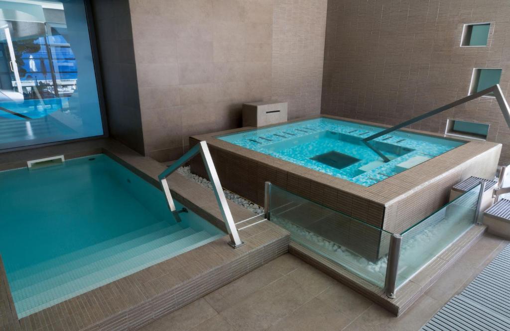 Prvomajski odmor na Jadranu – Brela