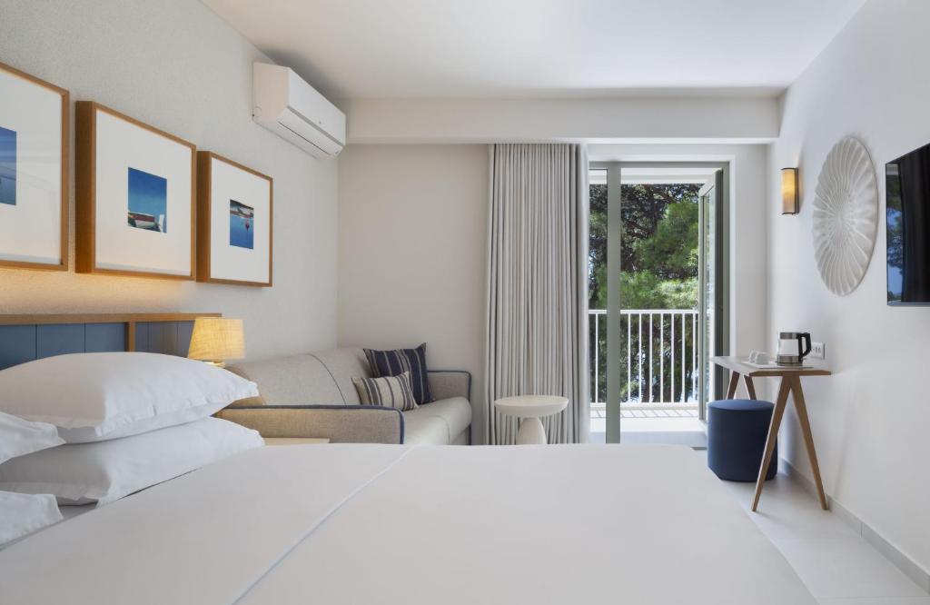 Prvomajska ponuda Brela – Bluesun Hotel Marina 4★ od 150 KM