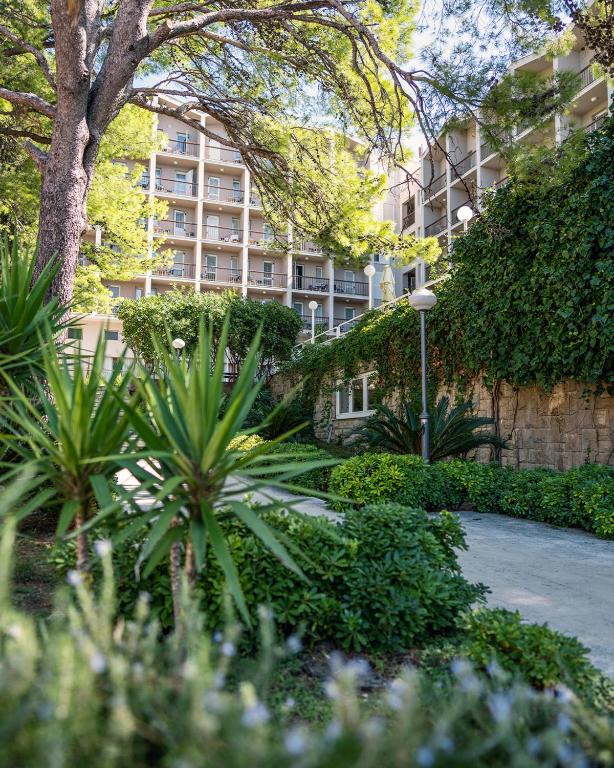 Prvi maj 2026 u Baškoj Vodi – Hotel Horizont 4* već od 99 KM