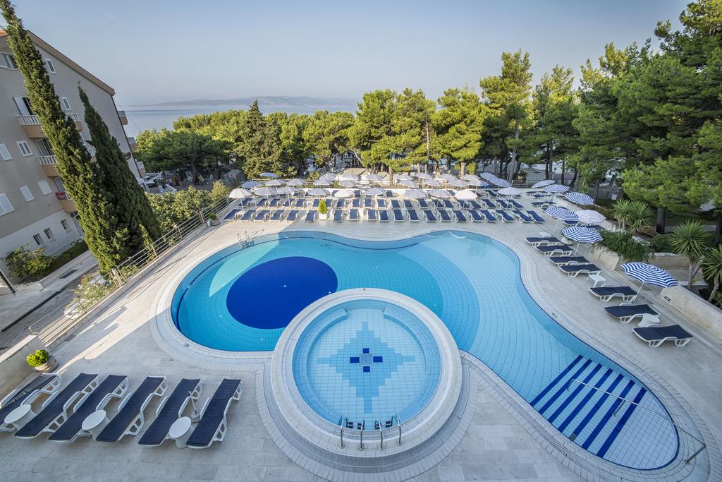 Prvi maj 2026 u Baškoj Vodi – Hotel Horizont 4* već od 99 KM