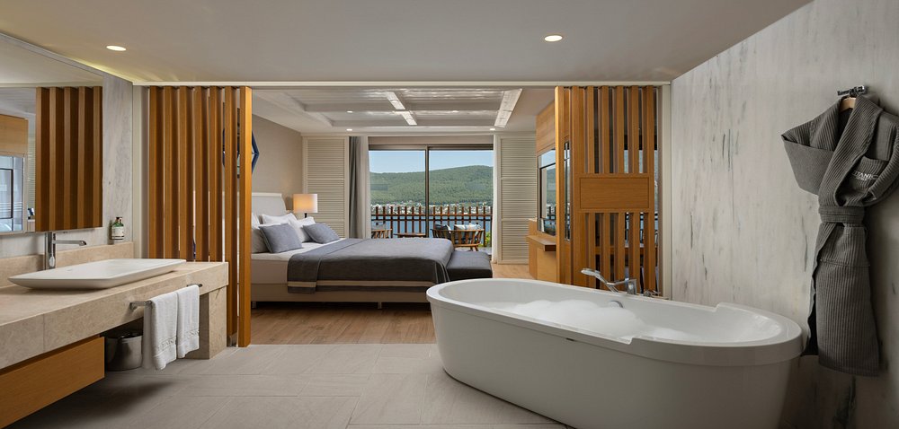 Titanic Luxury Collection Bodrum 5* – Luxury All Inclusive 2026 iz Sarajeva od 10.875 KM