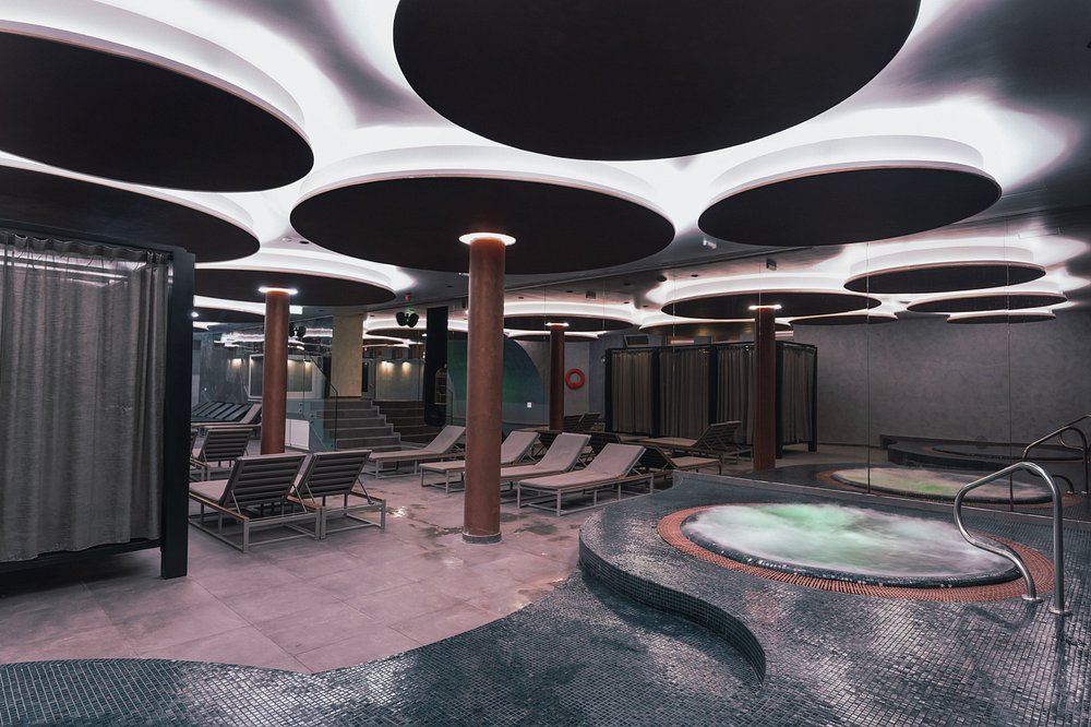 Prvi maj u Baškoj Vodi – Grand Hotel Slavia 4 već od 666 KM (polupansion + wellness)