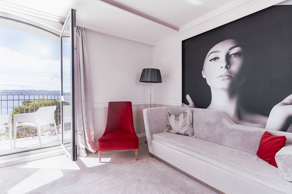 Prvi maj u Baškoj Vodi – Grand Hotel Slavia 4 već od 666 KM (polupansion + wellness)