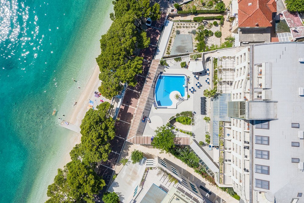 Prvi maj Makarska 2026 – Hotel Park 4★ polupansion | 3 noći od 965 KM za 2 osobe