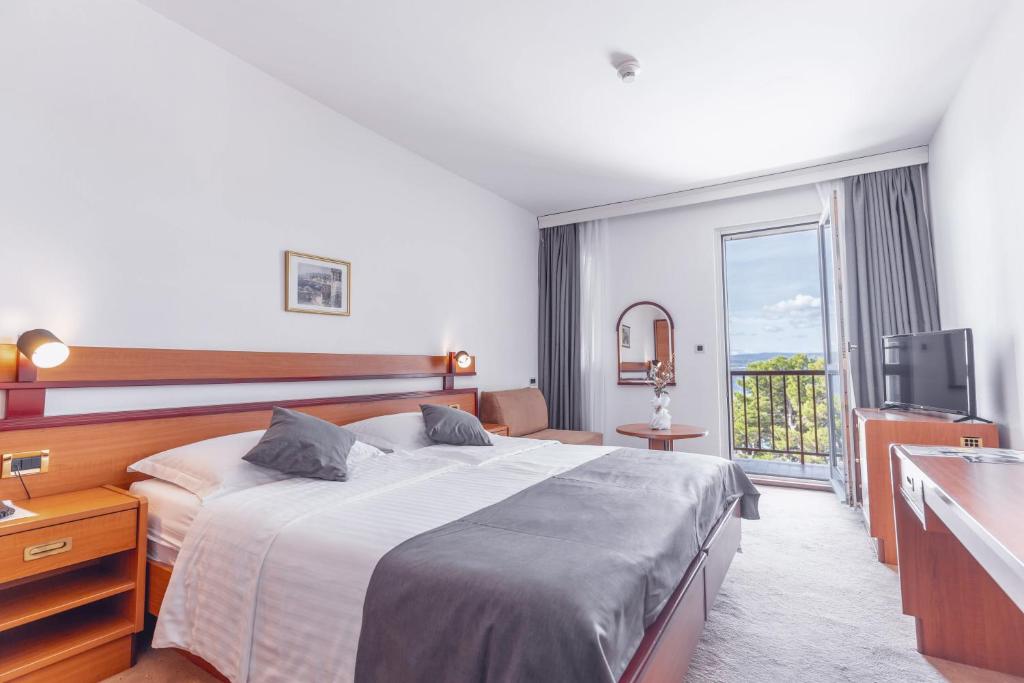 Ljetovanje na Makarskoj rivijeri 2026 – Hotel Horizont Baška Voda 4★ već od 270 KM